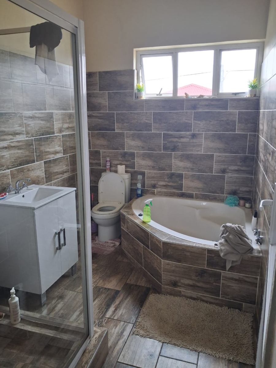 3 Bedroom Property for Sale in Quigney Eastern Cape